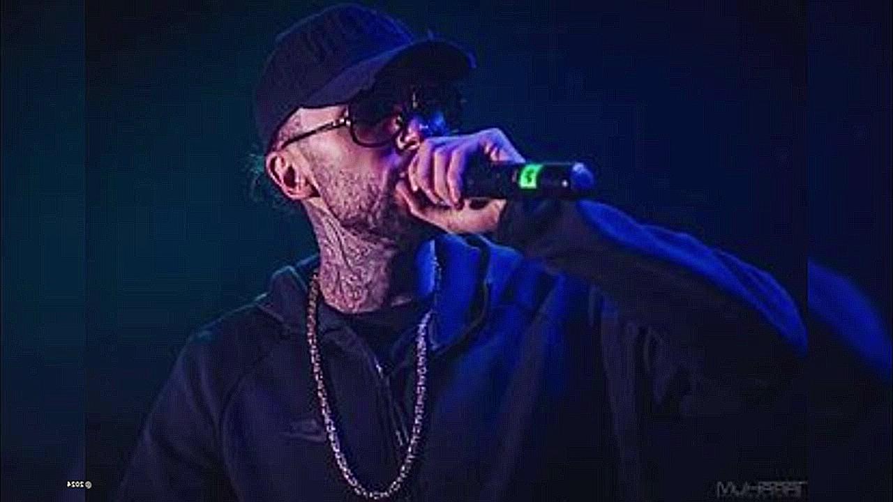 Malik Montana Wzrost - Tajemniczy Gigant Polskiej Sceny Muzycznej-2
